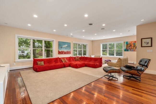 Foto del edificio - 20 Webster Ct