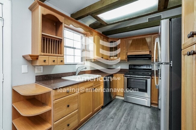 Building Photo - 42 Fox Glen Cir