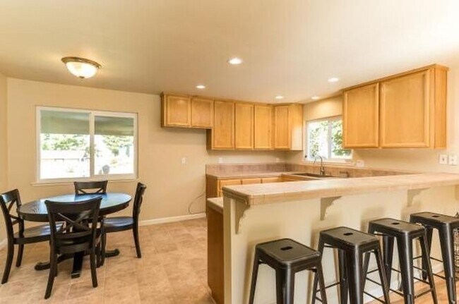 Foto del edificio - 1722 Tracy Ln
