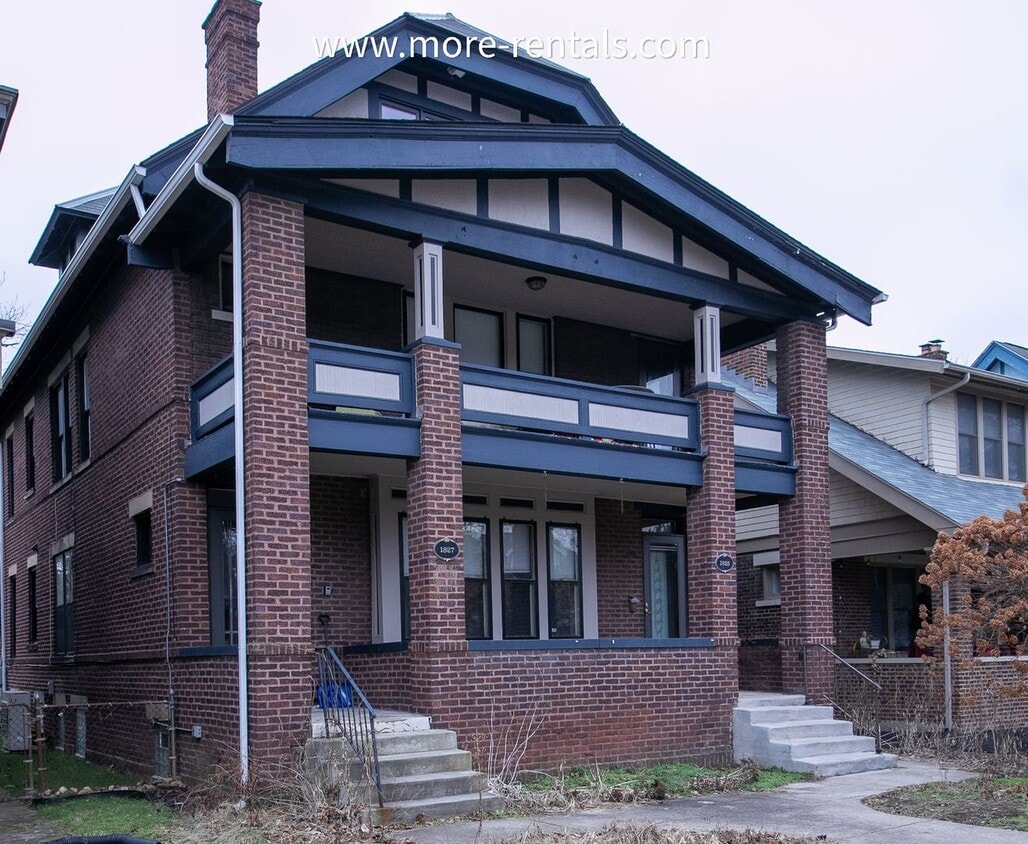 Primary Photo - 1825-27 Bryden Ave