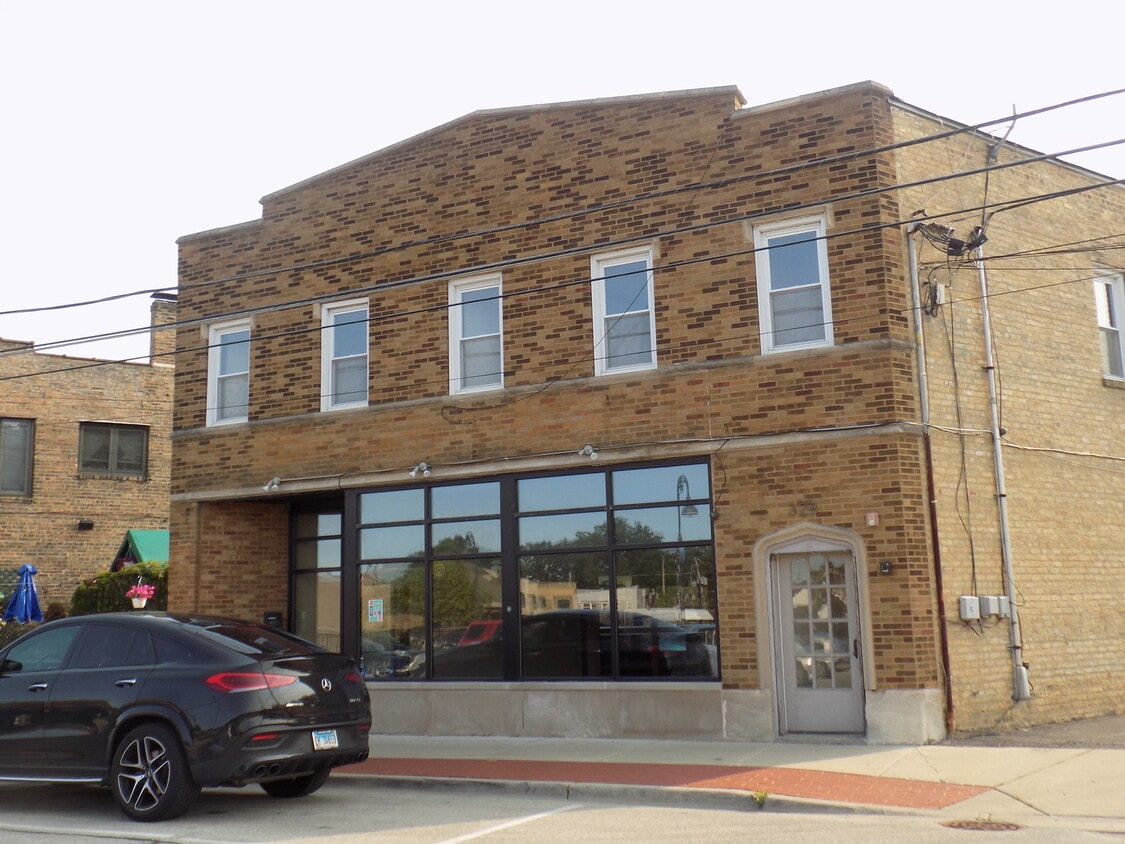 328 Green Bay Rd, Highwood, IL 60040 House Rental in Highwood, IL