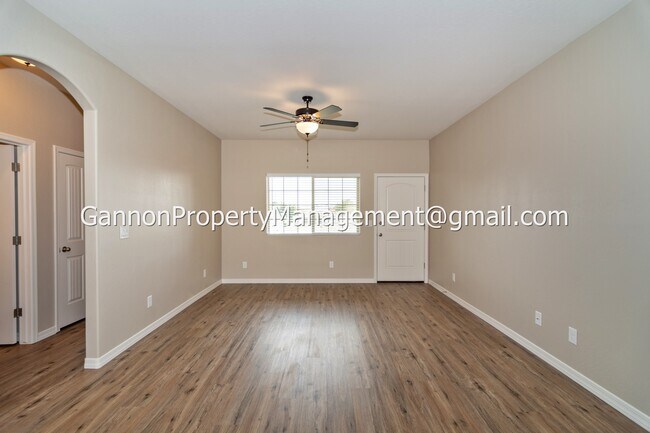 Foto del edificio - 4734 N Ocotillo Dr