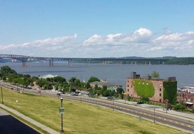 Foto del edificio - 93 S Lander St