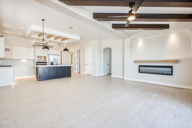 Foto del edificio - 13957 Paseo Honor Ct