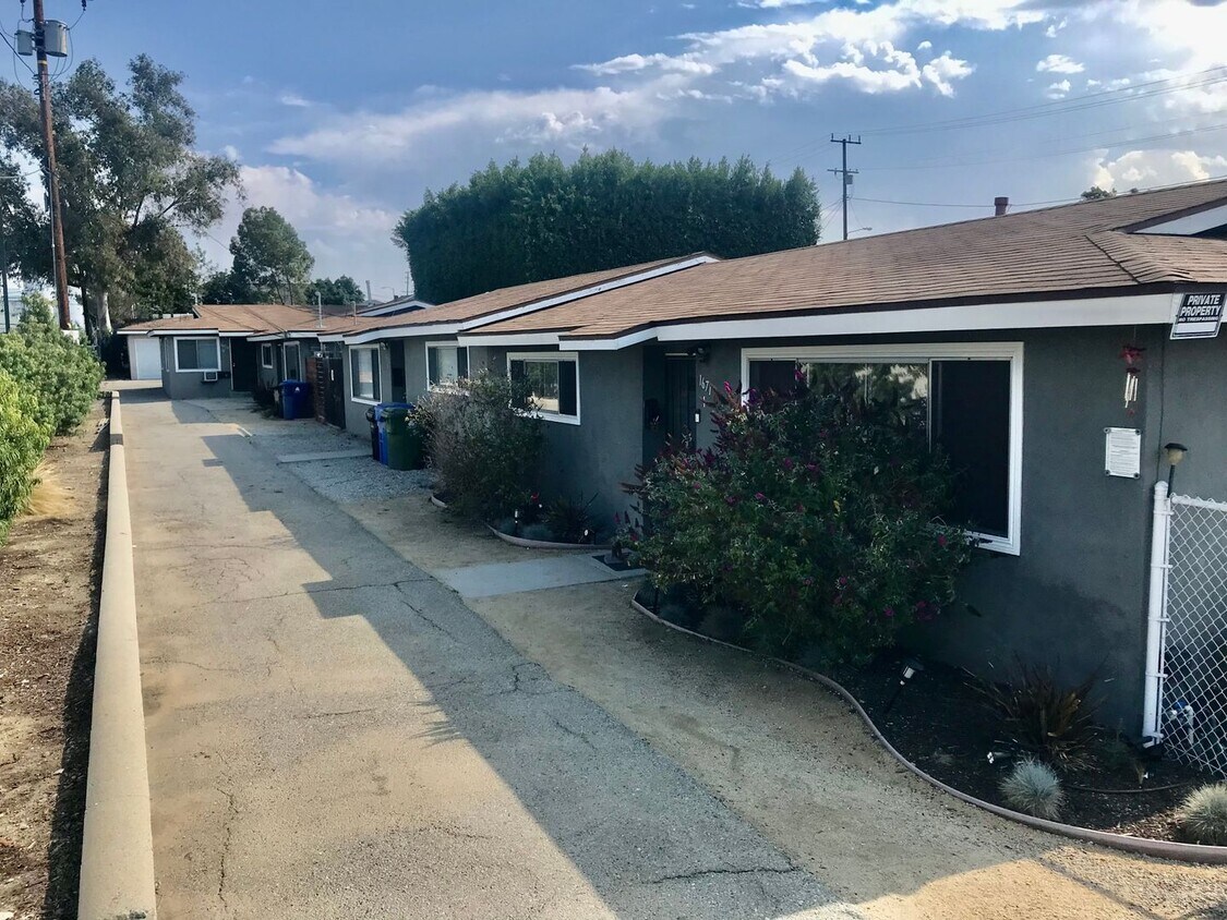 1671 W 212th St Unit 1671 1/2 W. 212th St. 2, Torrance, CA 90501 Room