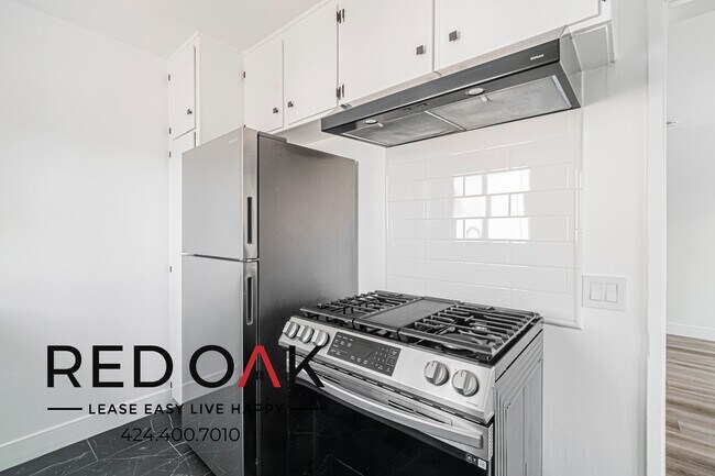 Foto del edificio - 8514 Sherwood Dr