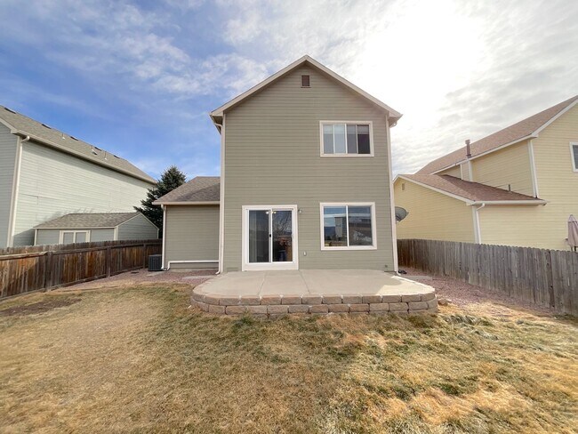 Foto del edificio - 3 Bedroom Home Available Near N Powers Blvd & Dublin Blvd!