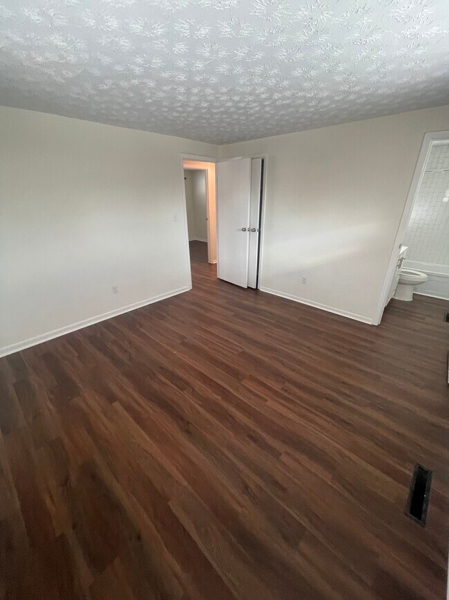 Building Photo - 934 Vanderberg Pl