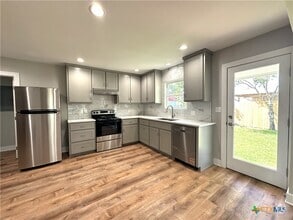 Building Photo - 610 Buena Vista Ave