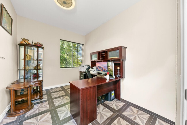 Foto del edificio - 46211 Roadrunner Ln