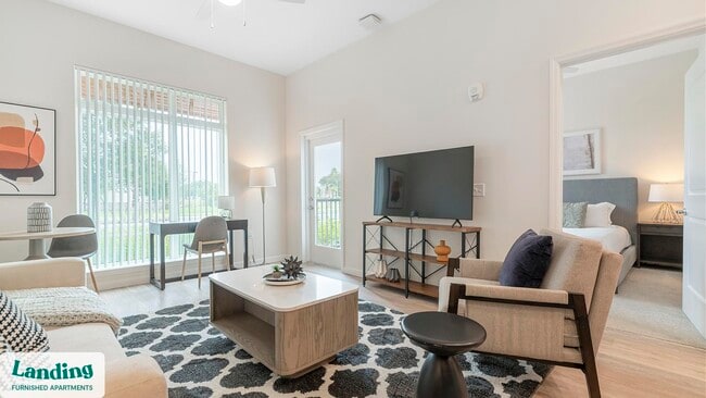 Building Photo - 5256 International Dr