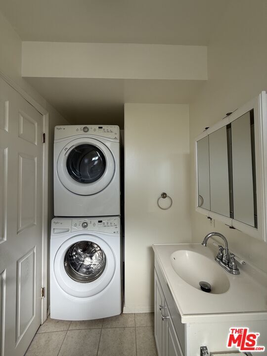 Building Photo - 356 S St Andrews Pl