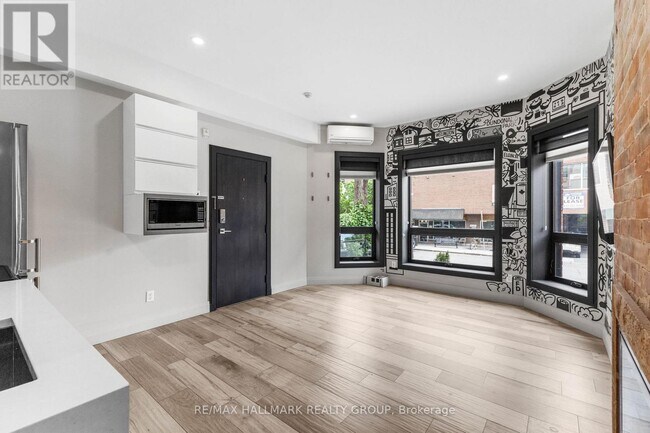 Photo du bâtiment - 201 MacLaren St