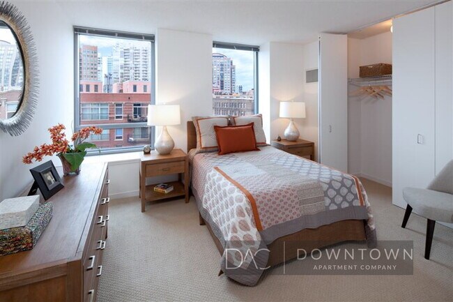 Foto del edificio - 510 W Erie St
