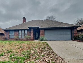 Building Photo - 4912 Barberry Dr