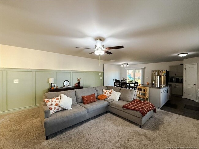 Building Photo - 245 Desert Orchid Cir