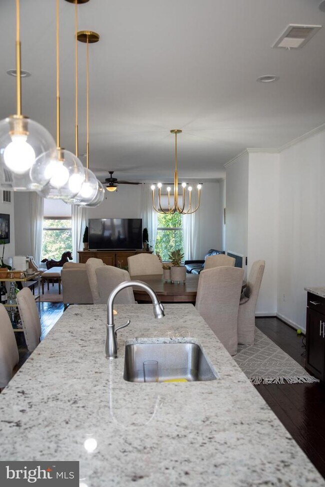 Foto del edificio - 23510 Ashwood Moss Terrace