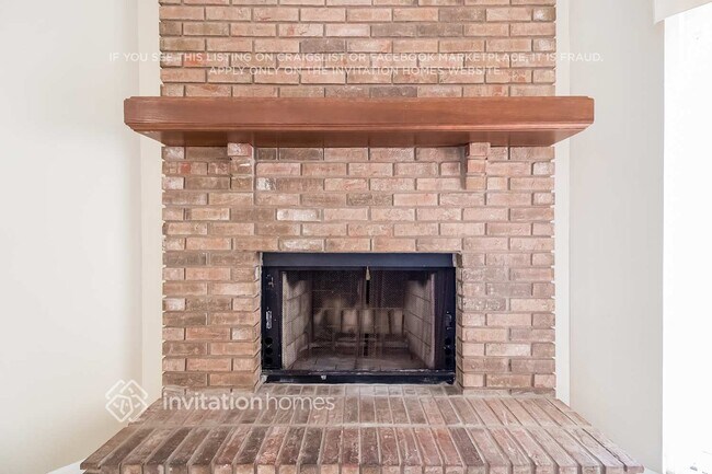 Building Photo - 1369 Tindaro Dr
