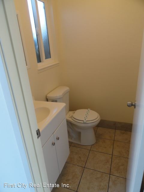 Building Photo - 19 Lunsford Dr