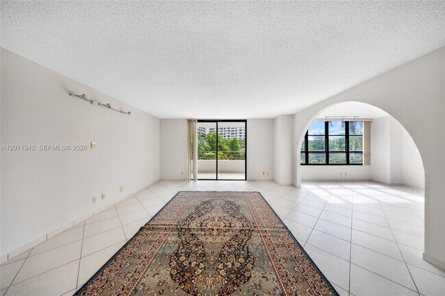 Foto del edificio - 600 Three Islands Boulevard