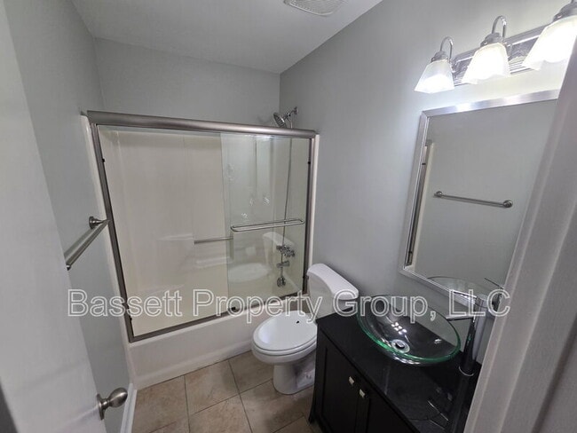 Photo - 1739 River Front Dr House