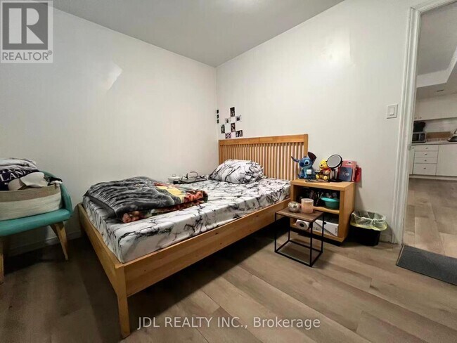 Photo du bâtiment - 15 Summerglade Dr