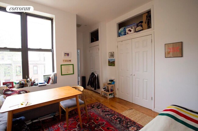 Foto del edificio - 194 Vernon Ave