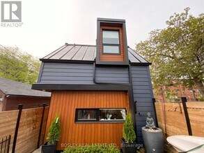 Building Photo - 66 Chatham Ave