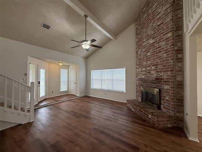 Foto del edificio - 9618 Yearling Cir