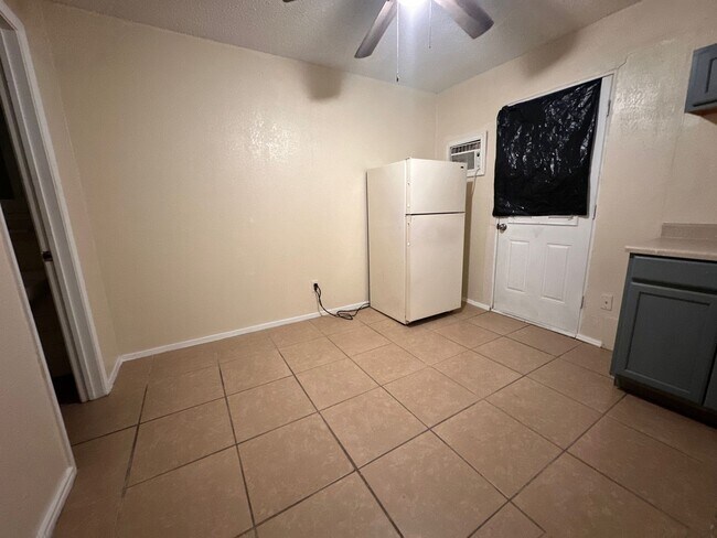 Foto del edificio - Cozy and affordable Studio