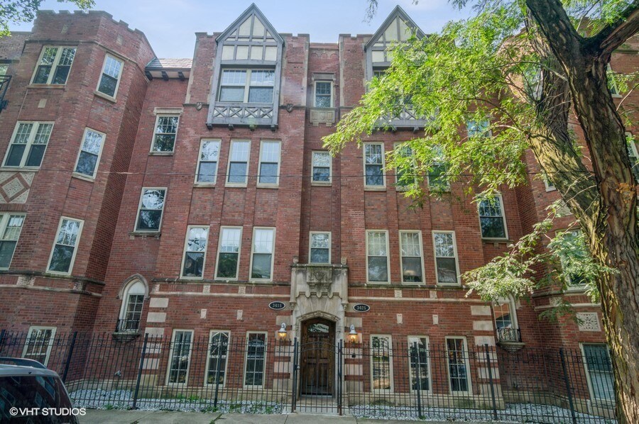 Foto principal - 3415 W Berteau Ave