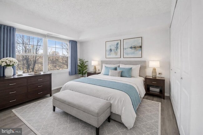 Building Photo - 7680 Tremayne Pl