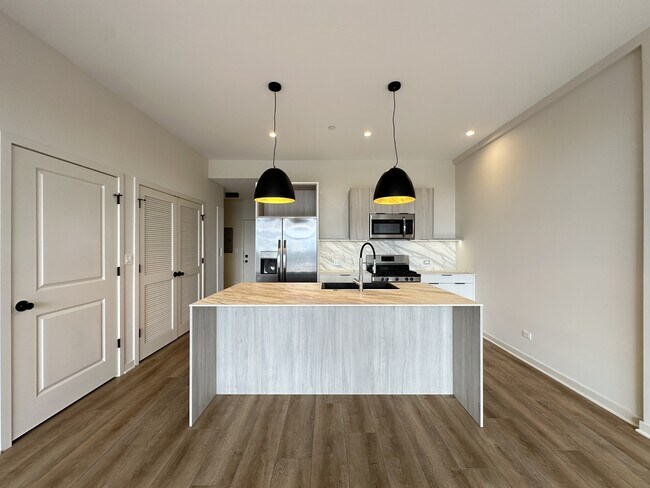 Foto del edificio - 3207 N Narragansett Ave