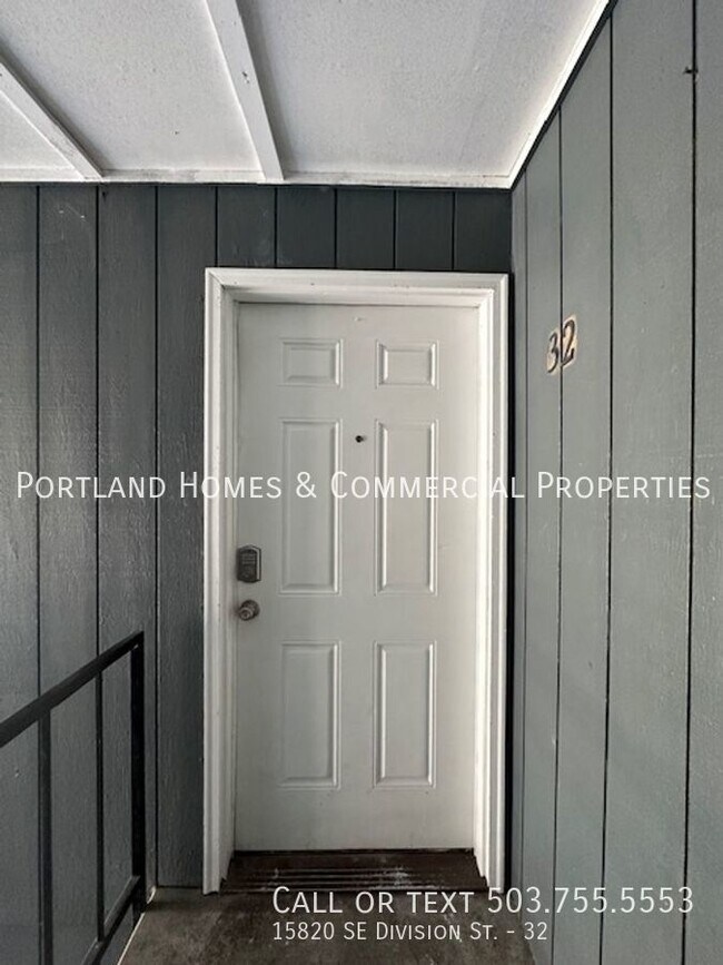 Building Photo - 2-Bedroom Apartment, Upstairs, Near Transp...