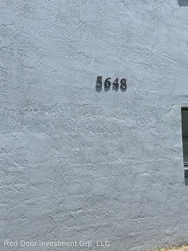 Building Photo - 5640-5656 Rio Grande Ave