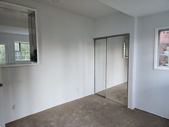 Foto del edificio - 3272 Bennett Dr