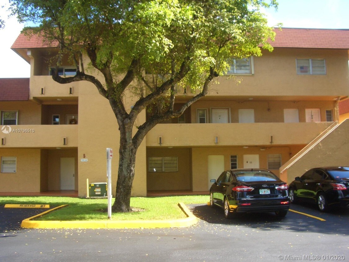 Building Photo - 9958 SW 88th St
