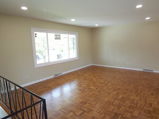 Building Photo - 3835 Winston Dr