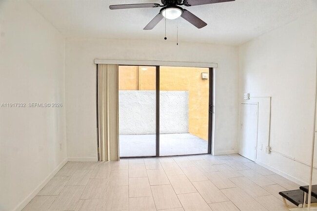 Foto del edificio - 4271 NW 11th St