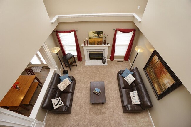 Building Photo - 7882 Yellowwood Dr