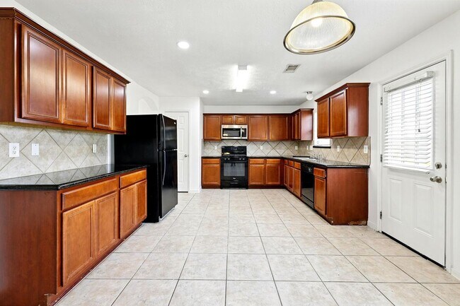Building Photo - 5103 Beaubridge Ln