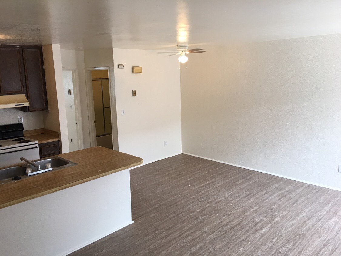 Building Photo - 4162 Estrella Ave