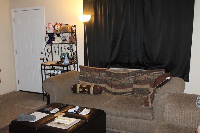 Living room - 460 Wells Dr