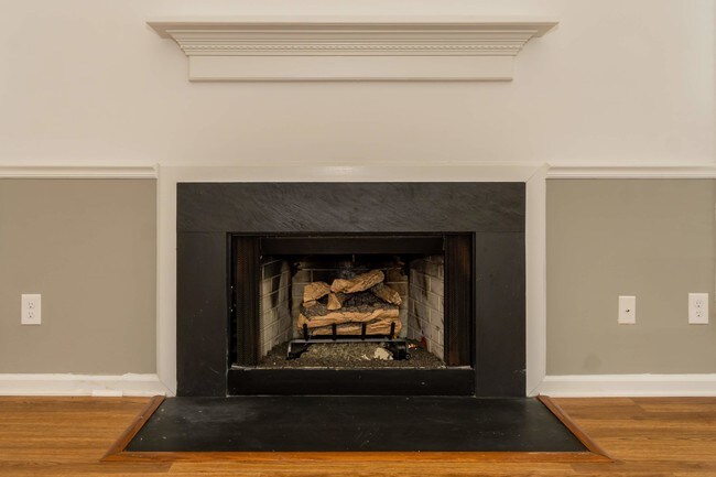 Building Photo - 4948 Harbour Towne Dr
