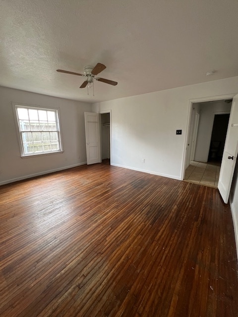 Foto del edificio - 2425 N Lynwood Dr