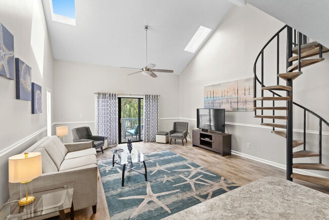 Building Photo - 1890 Colony Dr