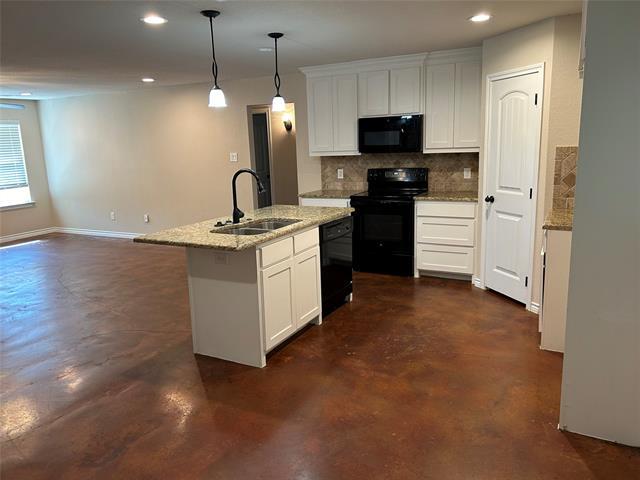 Building Photo - 313 Elmwood St