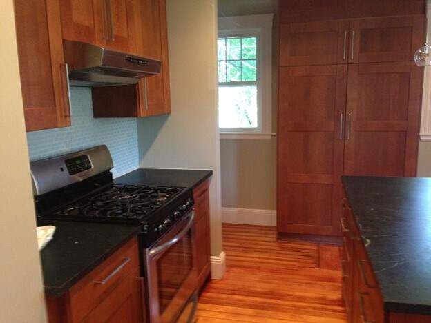 Foto principal - 502 Huron Ave