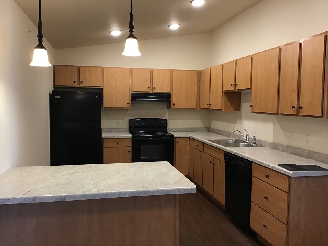 Moon Lake Estates Apartments Rice Lake, WI