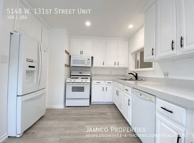 Building Photo - 5148 W 131st St